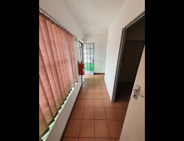 INDUSTRIAL PROPERTY TO RENT IN HENNOPSPARK